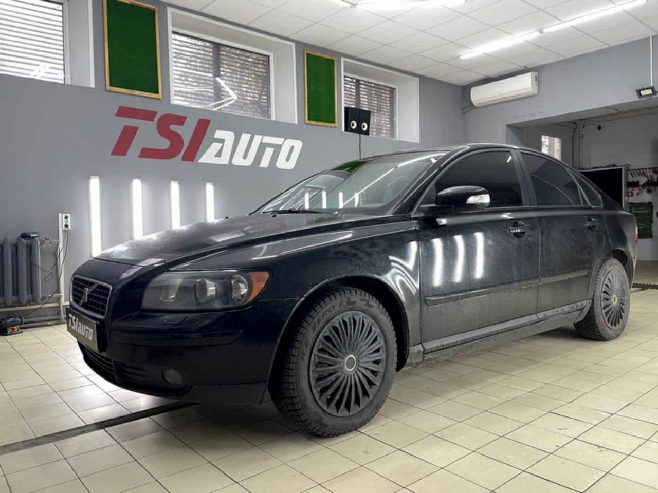 Шумоизоляция Volvo S40 в Алматы Шумоизоляция Volvo S40 в Алматы